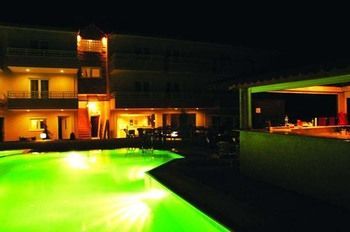 Sarti Plaza 호텔 외부 사진